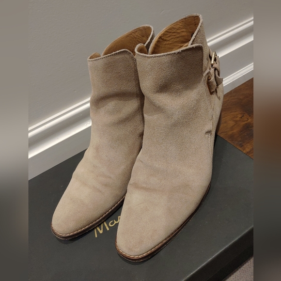 Massimo Dutti Suede Ankle Boots - Picture 2 of 5